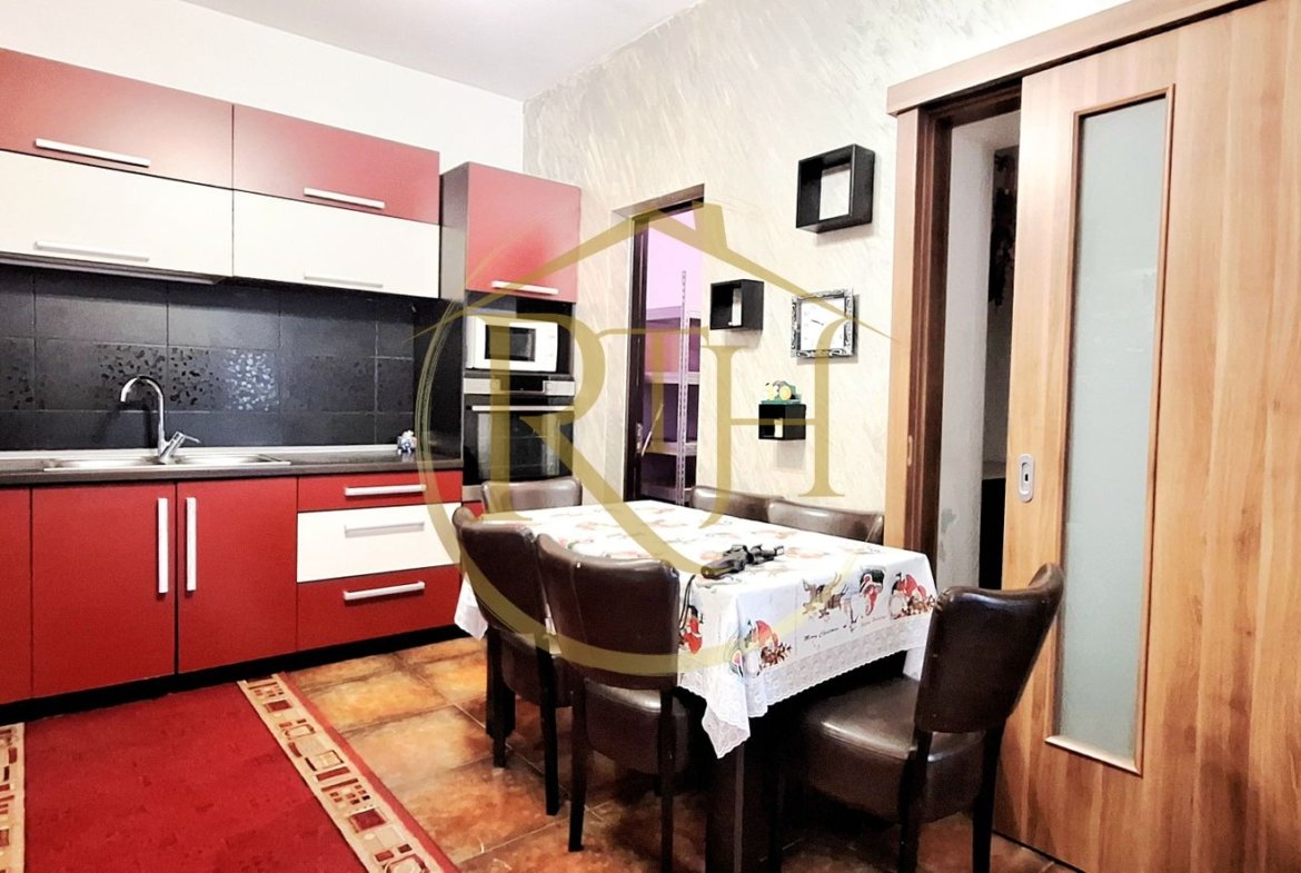 Oferim spre inchiriere apartament spatios, cu 3 camere, aproape de Nokia