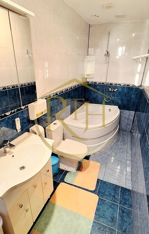 Oferim spre inchiriere apartament spatios, cu 3 camere, aproape de Nokia