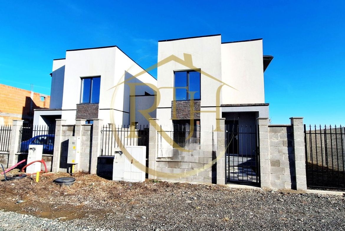 Oferim spre vanzare Case-Duplex cu 4 camere, situate in Giroc,  0% comision