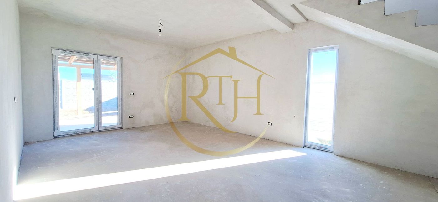 Oferim spre vanzare Case-Duplex cu 4 camere, situate in Giroc,  0% comision