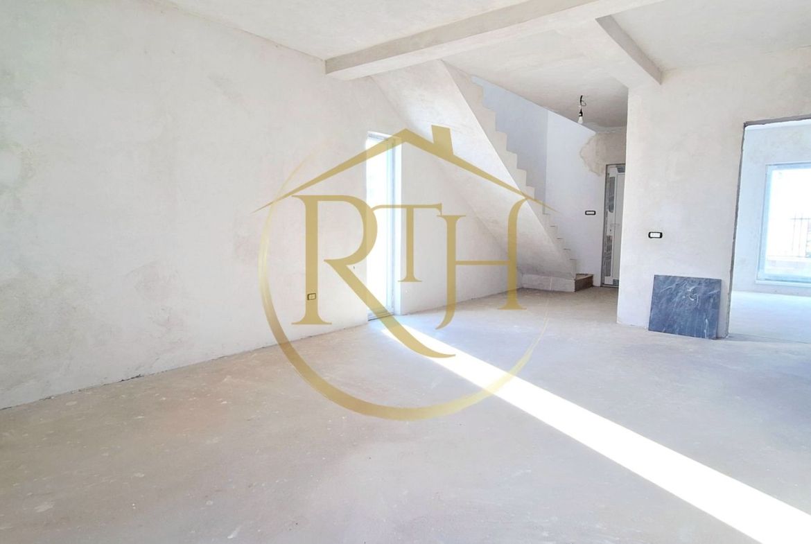 Oferim spre vanzare Case-Duplex cu 4 camere, situate in Giroc,  0% comision