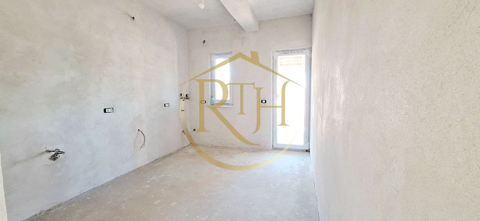Oferim spre vanzare Case-Duplex cu 4 camere, situate in Giroc,  0% comision