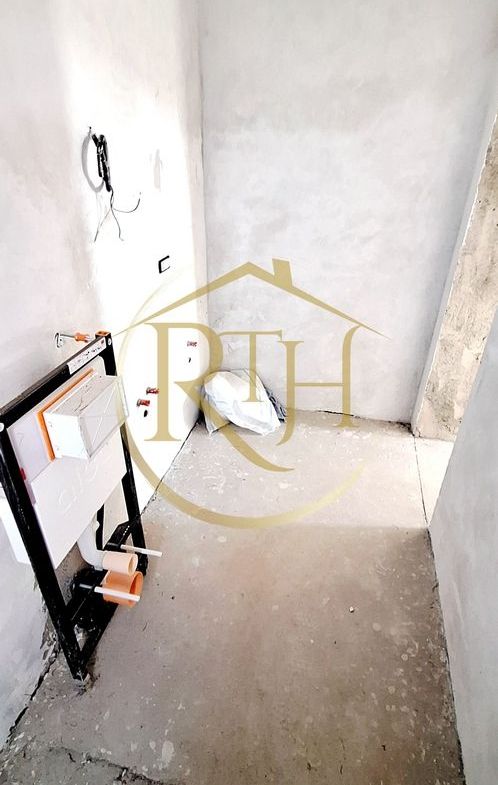 Oferim spre vanzare Case-Duplex cu 4 camere, situate in Giroc,  0% comision