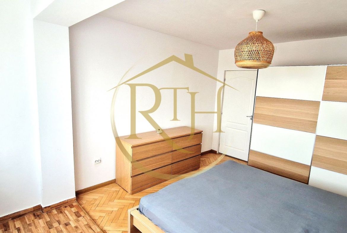 Inchiriez apartament modern cu 2 camere –zona Circumvalatiunii-Complex Favorit