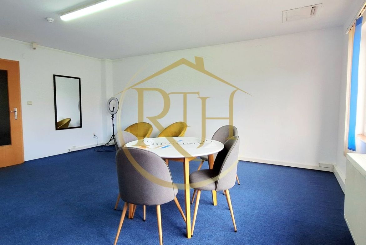 Oferim spre inchiriere spatii pentru birouri, zona Soarelui, Parcare privata