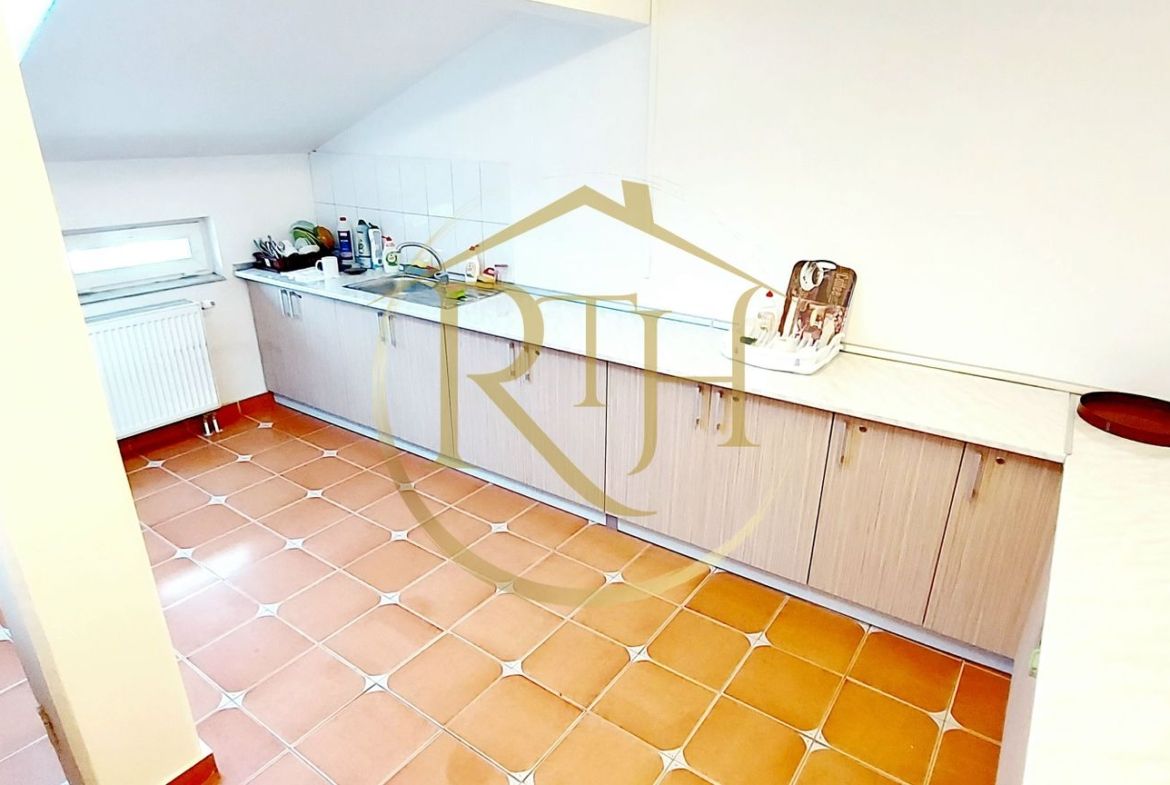 Oferim spre inchiriere spatii pentru birouri, zona Soarelui, Parcare privata