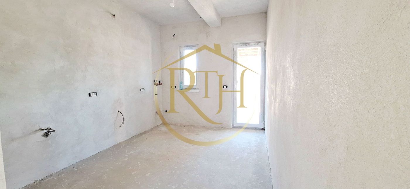 Oferim spre vanzare Case-Duplex cu 4 camere, situate in Giroc,  0% comision