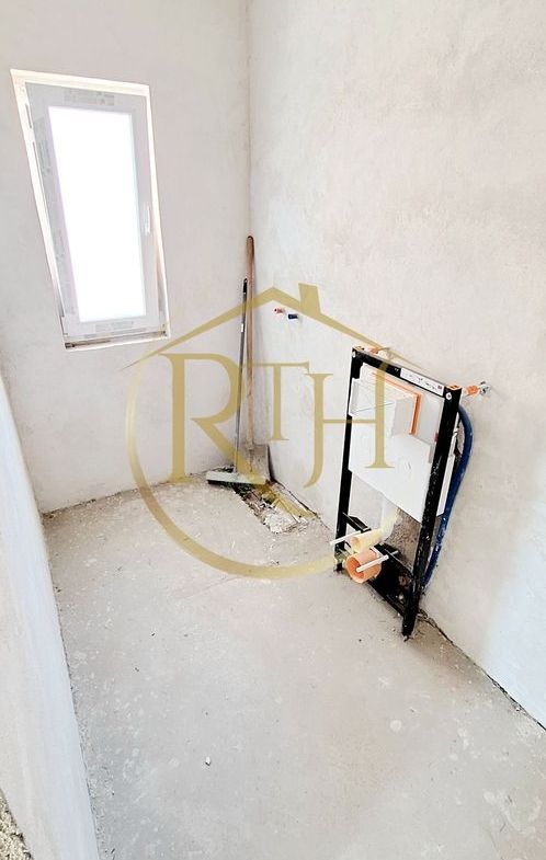 Oferim spre vanzare Case-Duplex cu 4 camere, situate in Giroc,  0% comision
