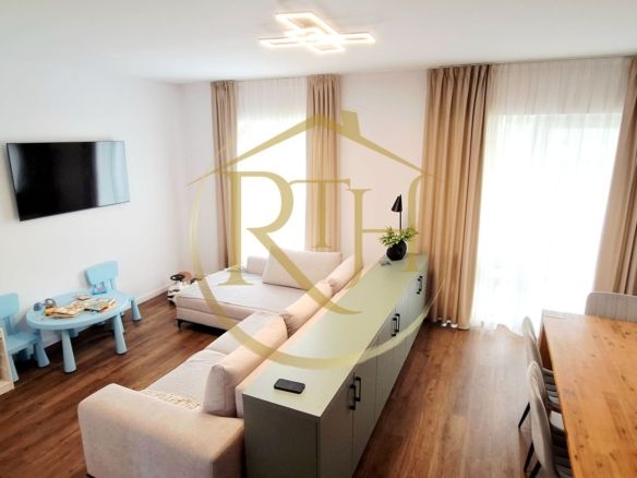 Oferim spre vanzare Casa tip Duplex, situata in Giroc in apropiere de DAF