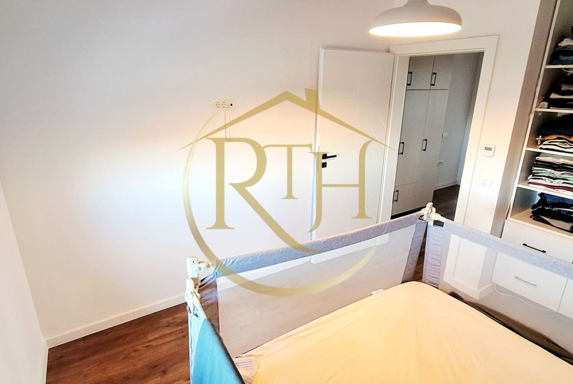 Oferim spre vanzare Casa tip Duplex, situata in Giroc in apropiere de DAF