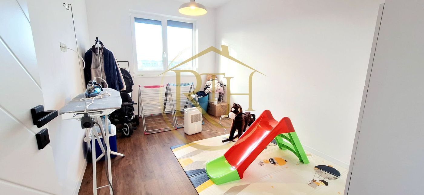 Oferim spre vanzare Casa tip Duplex, situata in Giroc in apropiere de DAF