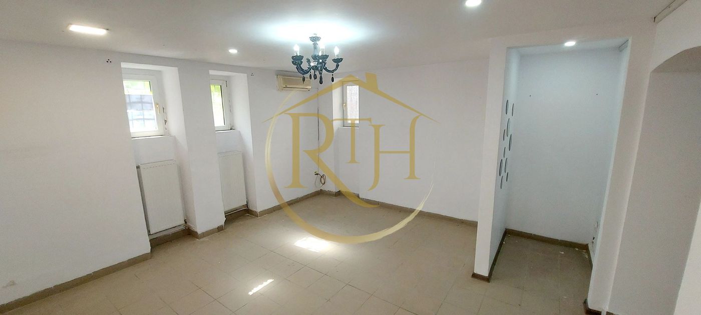 Se inchiriaza spatiu comercial situat in apropiere de Piata 700 si Piata Unirii