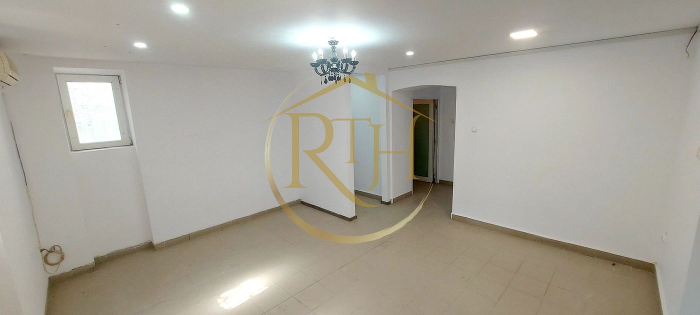 Se inchiriaza spatiu comercial situat in apropiere de Piata 700 si Piata Unirii