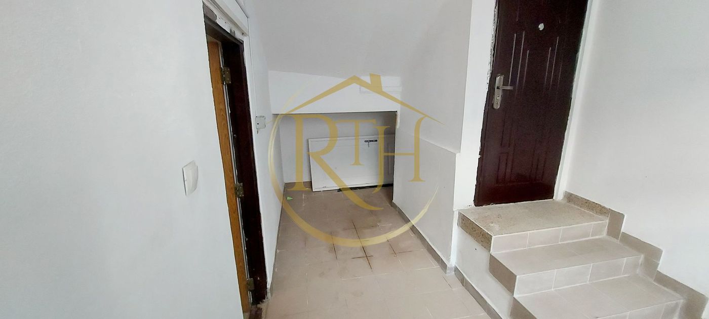 Se inchiriaza spatiu comercial situat in apropiere de Piata 700 si Piata Unirii
