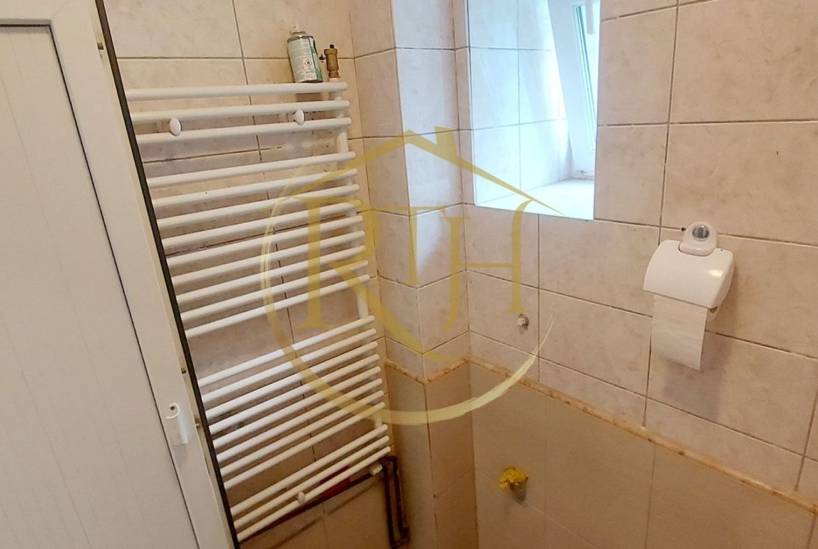 Se inchiriaza spatiu comercial situat in apropiere de Piata 700 si Piata Unirii