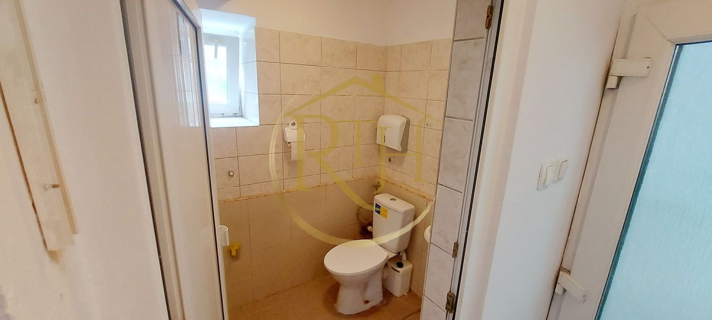 Se inchiriaza spatiu comercial situat in apropiere de Piata 700 si Piata Unirii