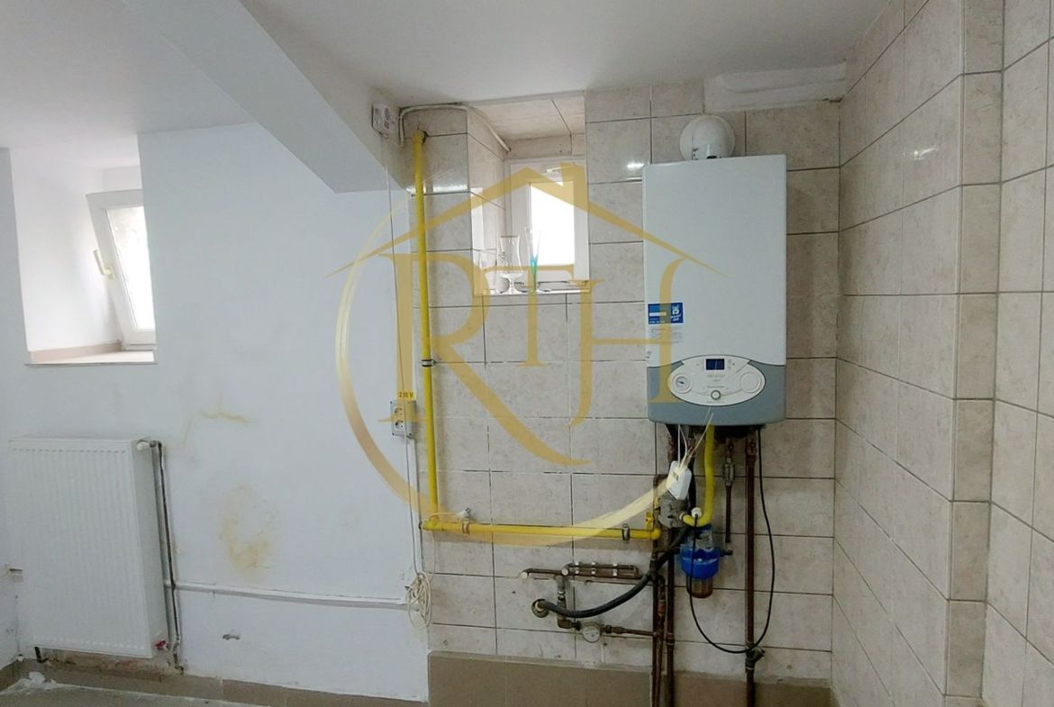 Se inchiriaza spatiu comercial situat in apropiere de Piata 700 si Piata Unirii
