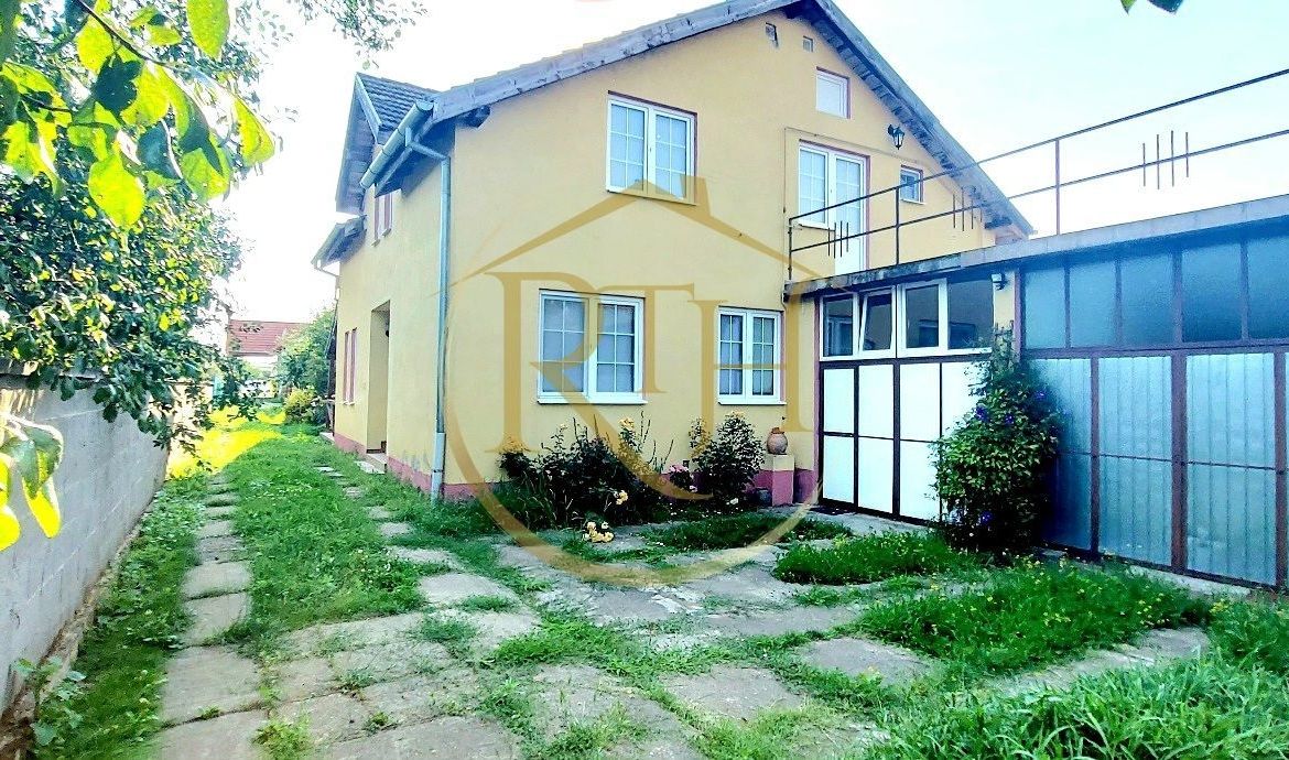 Oferim spre vanzare casa, 6camere, 162mp utili,809mp teren,in Giroc 0% Comision
