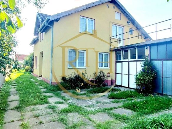Oferim spre vanzare casa, 6camere, 162mp utili,809mp teren,in Giroc 0% Comision