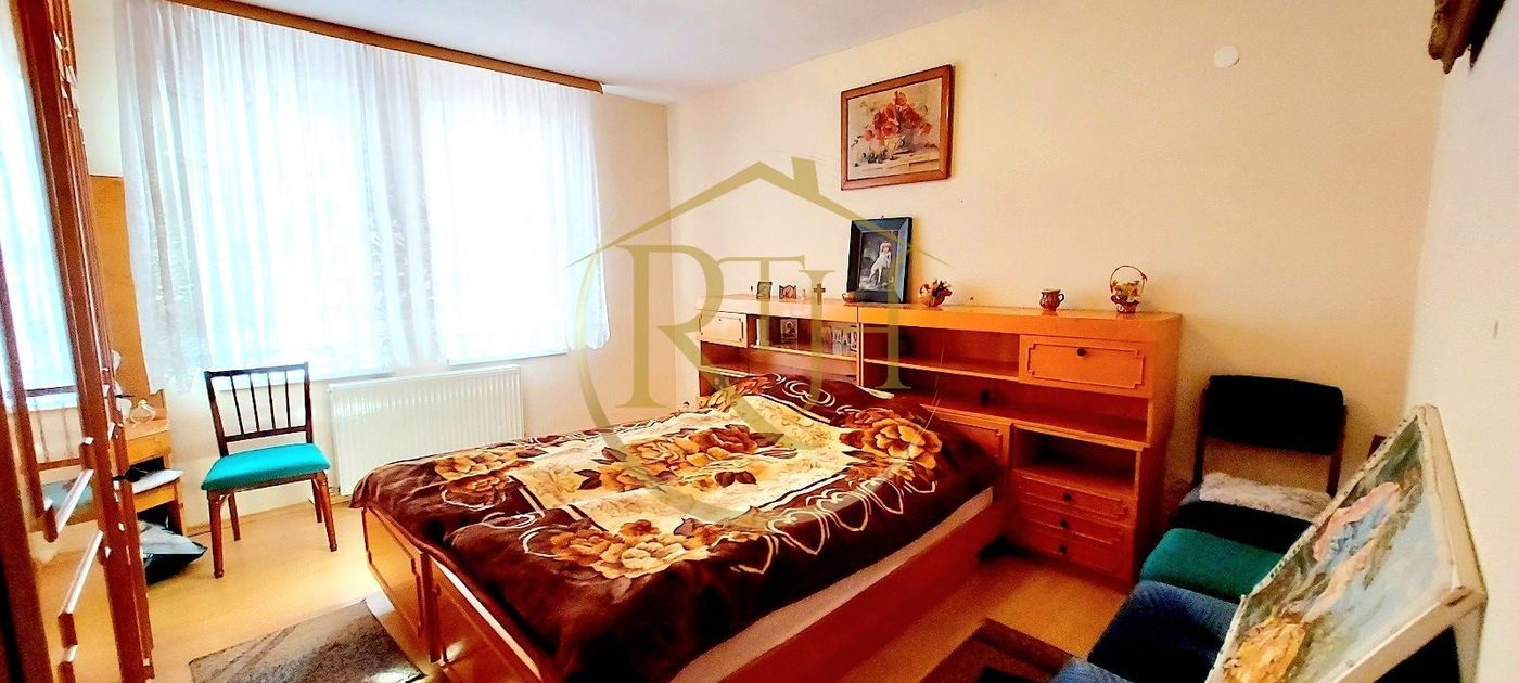 Oferim spre vanzare casa, 6camere, 162mp utili,809mp teren,in Giroc 0% Comision