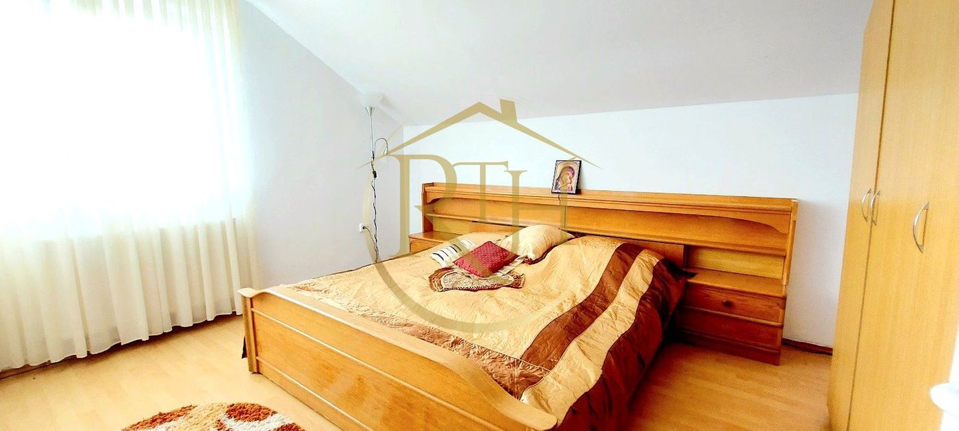 Oferim spre vanzare casa, 6camere, 162mp utili,809mp teren,in Giroc 0% Comision