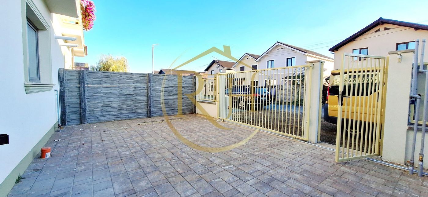 Oferim spre vanzare casa-duplex cu 4 camere si 3 bai situata in Giroc