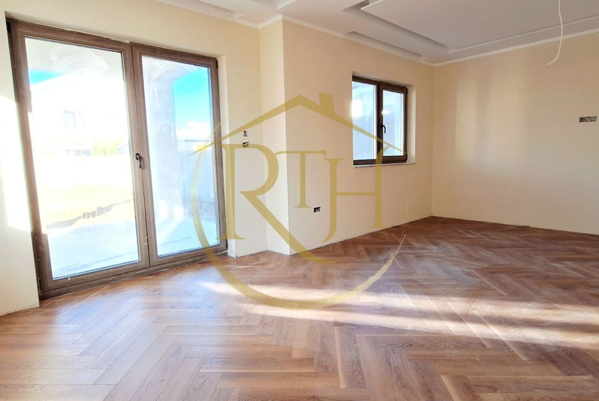 Oferim spre vanzare casa-duplex cu 4 camere si 3 bai situata in Giroc