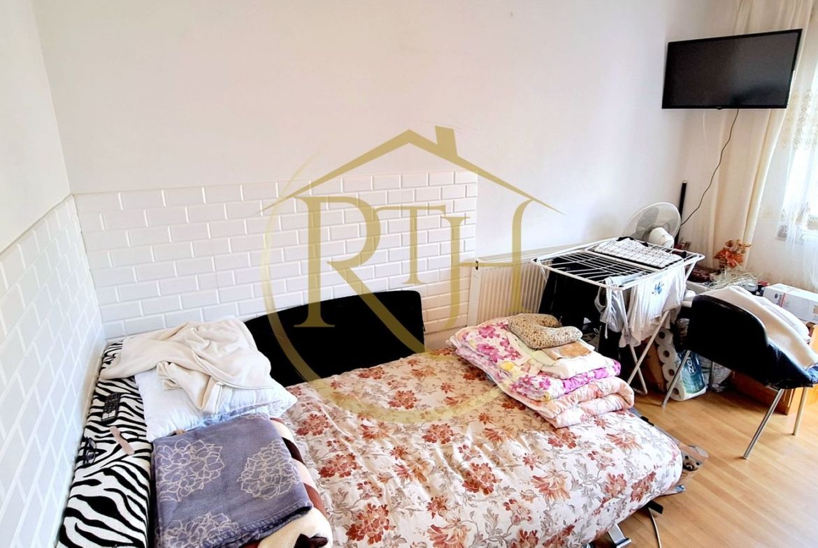 Oferim spre vanzare, Apartament cu 3 camere, Girocului, Sp. Judetean