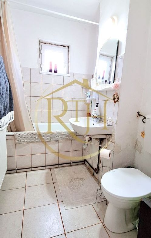 Oferim spre vanzare, Apartament cu 3 camere, Girocului, Sp. Judetean