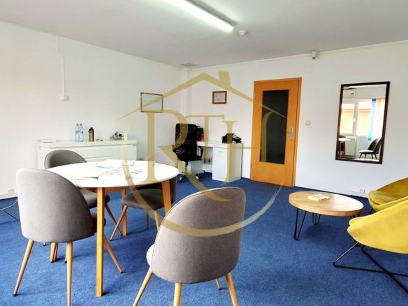 Oferim spre inchiriere spatii pentru birouri, zona Soarelui, Parcare privata