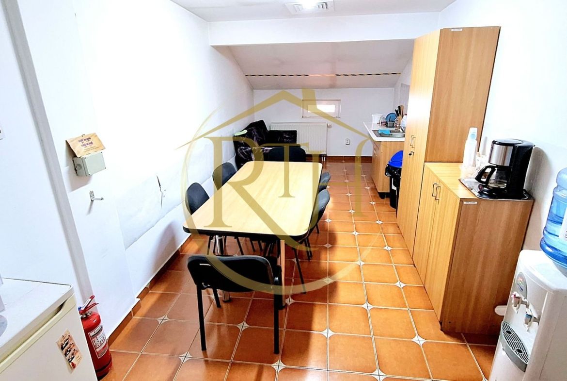 Oferim spre inchiriere spatii pentru birouri, zona Soarelui, Parcare privata