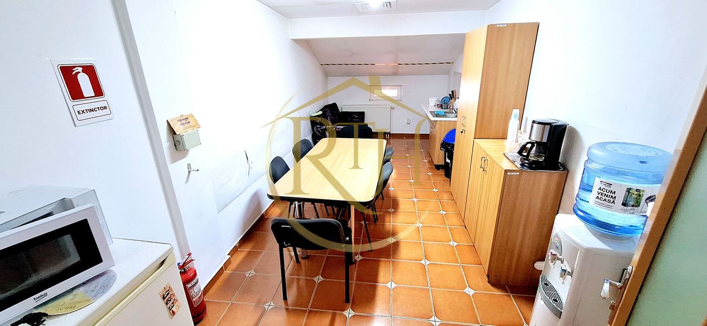 Oferim spre inchiriere spatii pentru birouri, zona Soarelui, Parcare privata