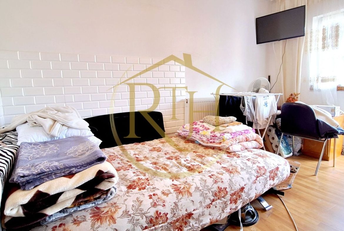 Oferim spre vanzare, Apartament cu 3 camere, Girocului, Sp. Judetean