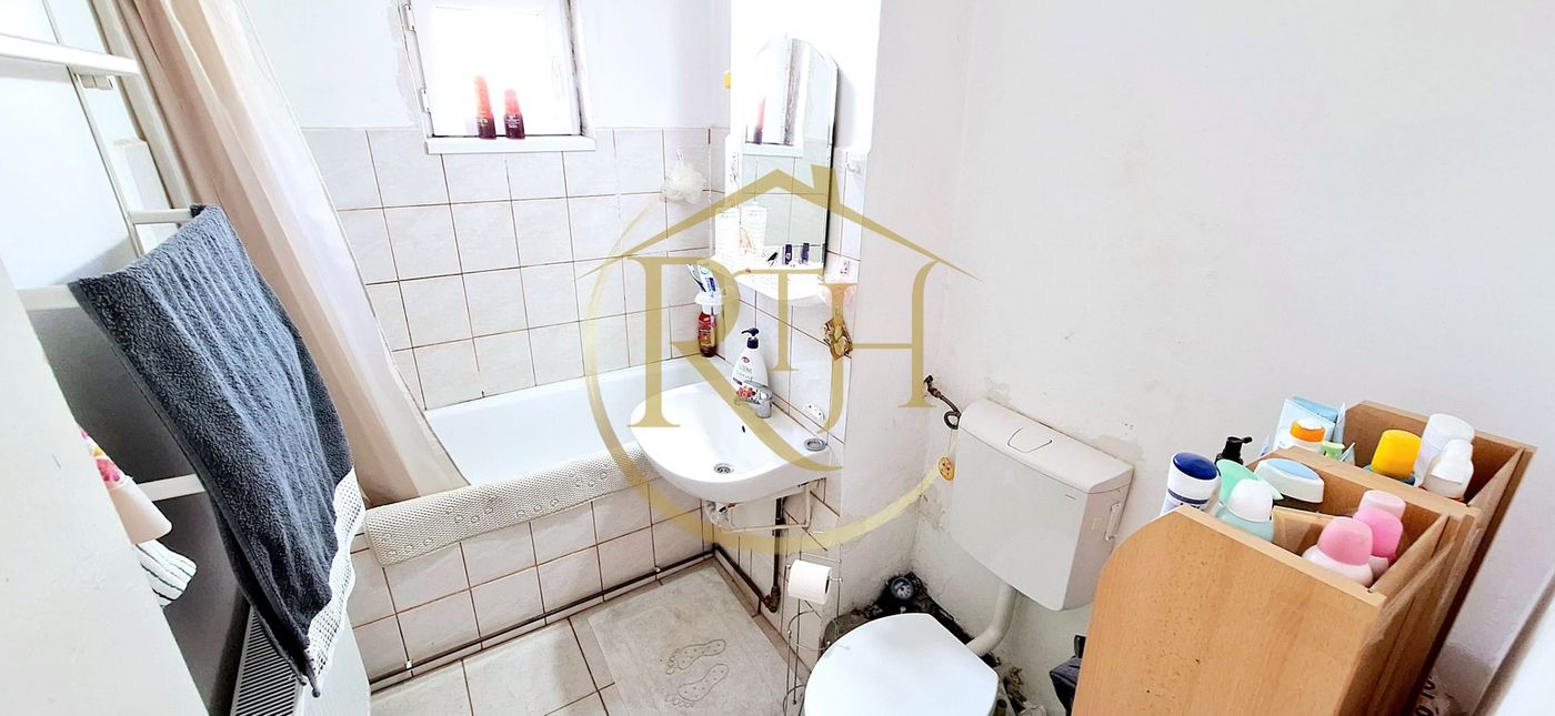 Oferim spre vanzare, Apartament cu 3 camere, Girocului, Sp. Judetean
