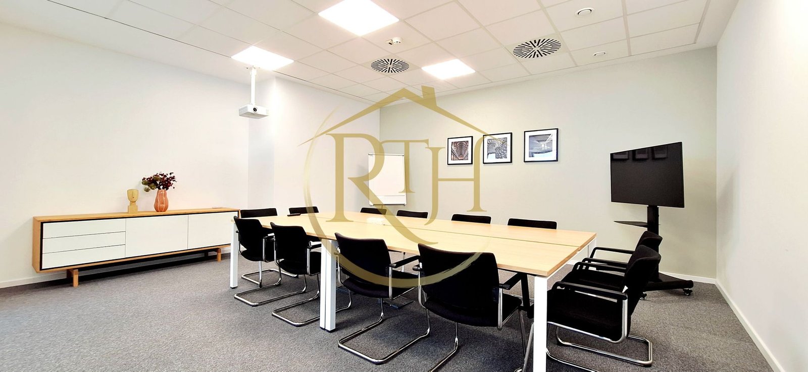 Birouri premium all-inclusive în VOX Technology Park