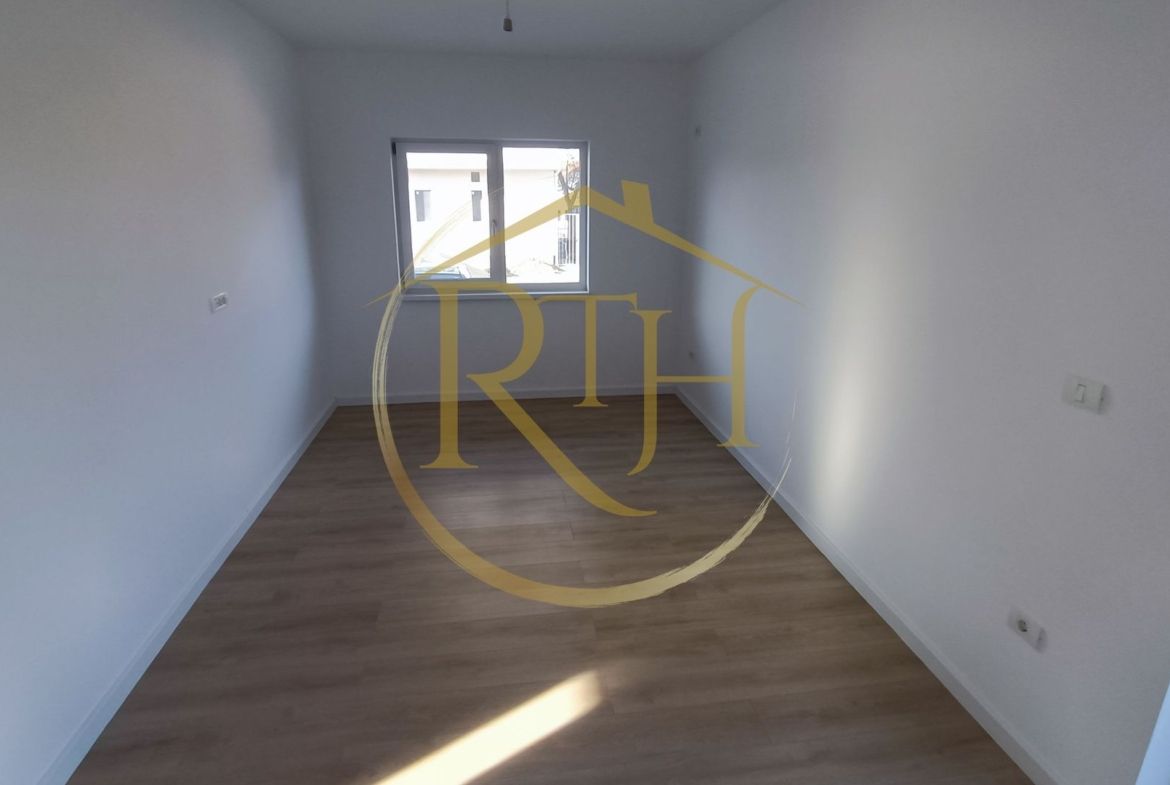 Ultimele 2 apartamente, 2 camere, 53 mp utili, curte 32 mp, 0% Comision