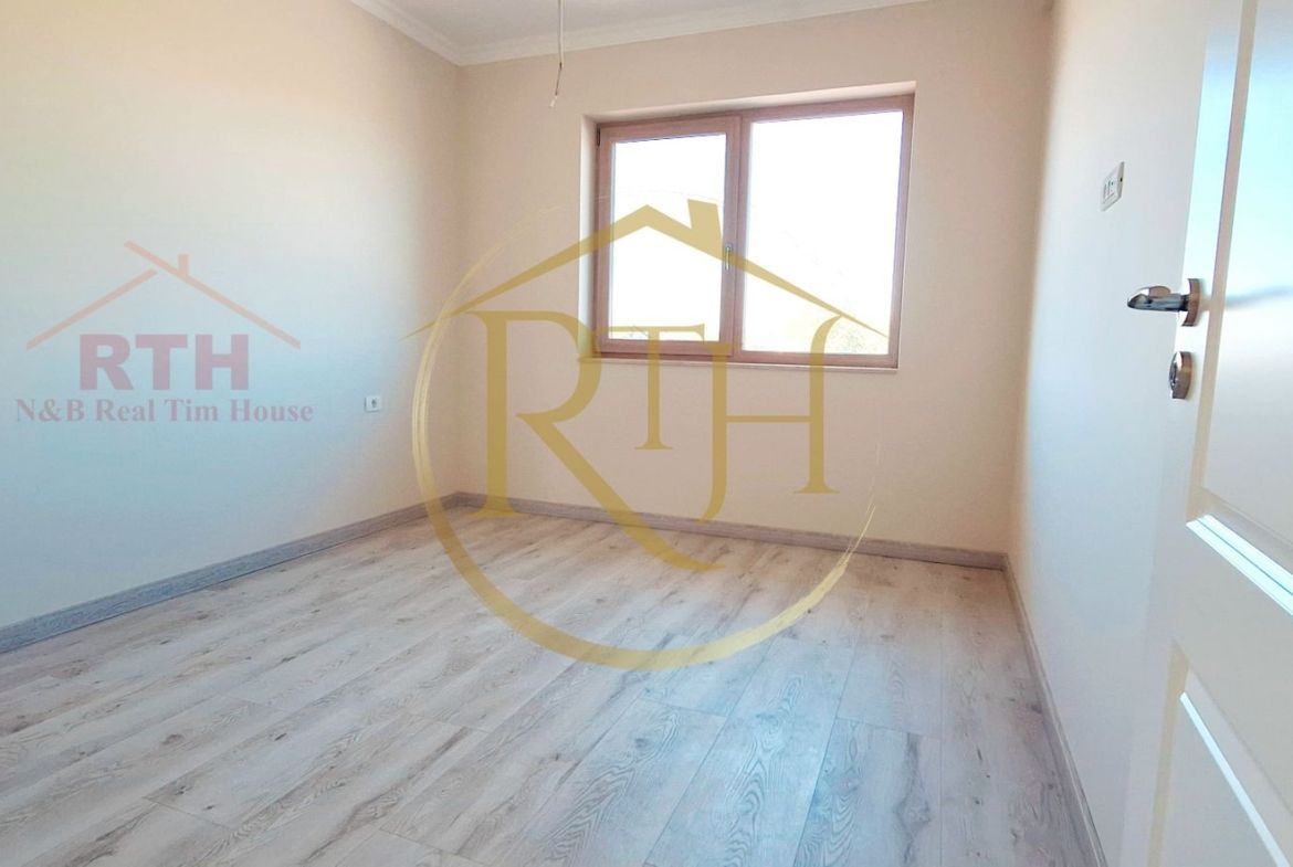 Oferim spre vanzare Duplex cu 5 camere situat in Giroc aproape de DAF