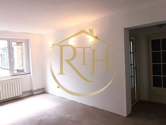 De vanzare apartament 2 camere zona centrala, comision ,,0″