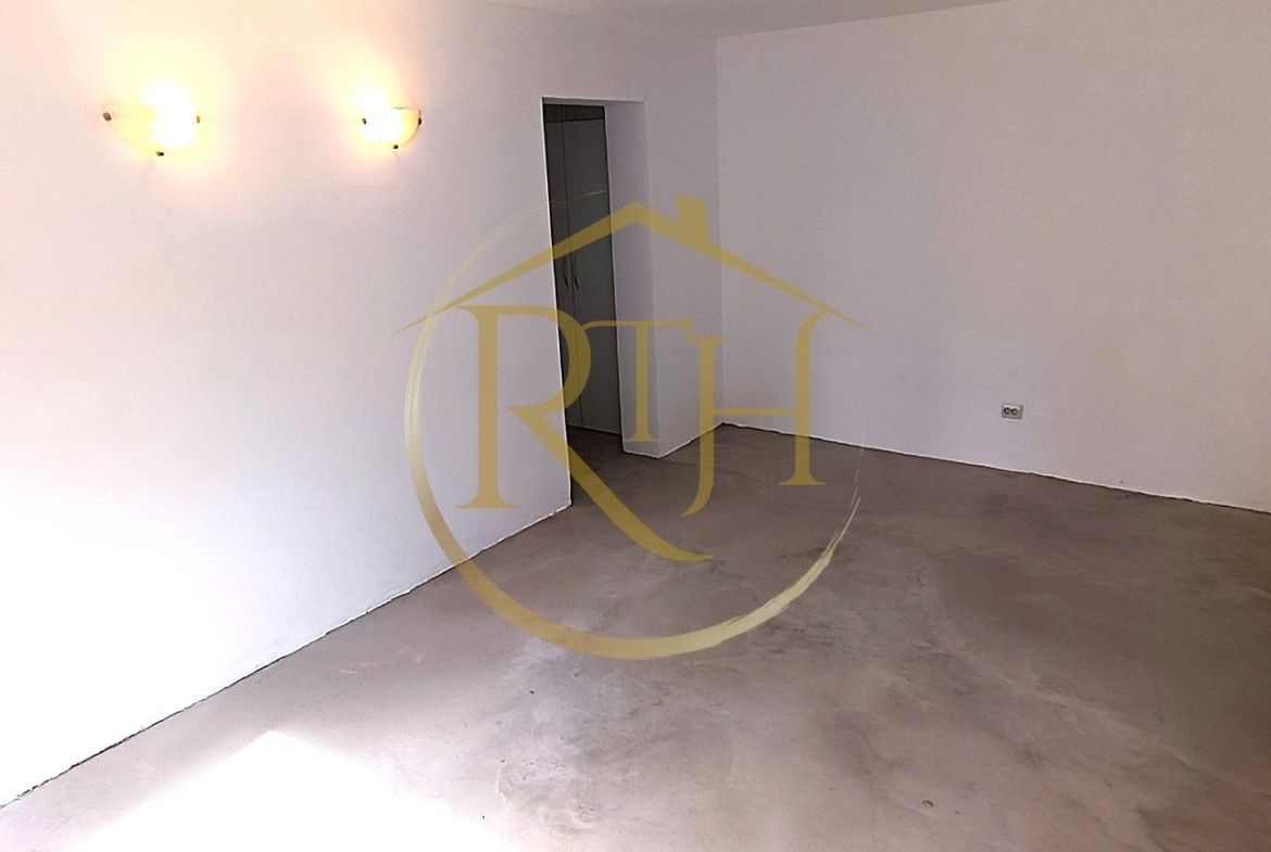 De vanzare apartament 2 camere zona centrala, comision ,,0″