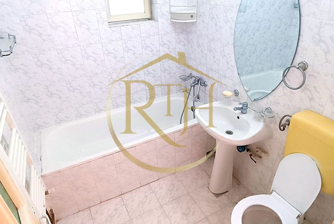 De vanzare apartament 2 camere zona centrala, comision ,,0″