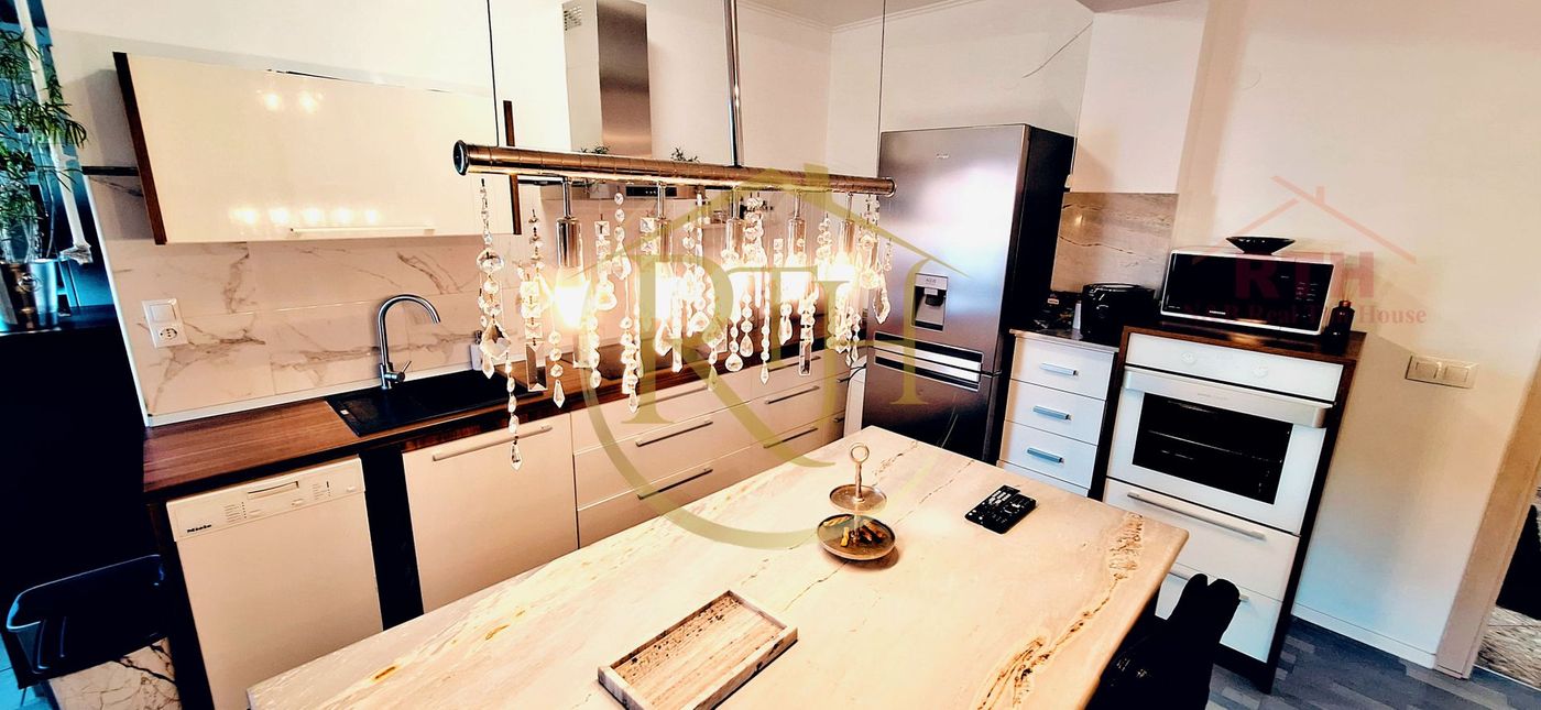 0% Comision Oferim spre vanzare, proprietate deosebita, 7 camere, zona Modern