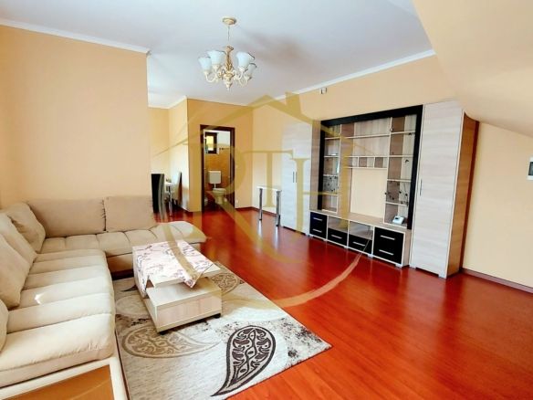 Oferim spre inchiriere casa-duplex,4 camere,Dumbravita aproape de Lidl