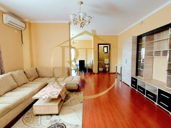 Oferim spre inchiriere casa-duplex,4 camere,Dumbravita aproape de Lidl