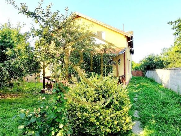 Oferim spre vanzare casa, 6 camere, 162mp utili, 809mp teren, in Giroc