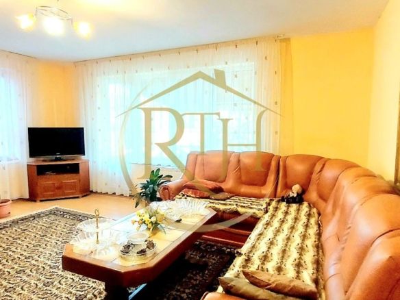 Oferim spre vanzare casa, 6 camere, 162mp utili, 809mp teren, in Giroc
