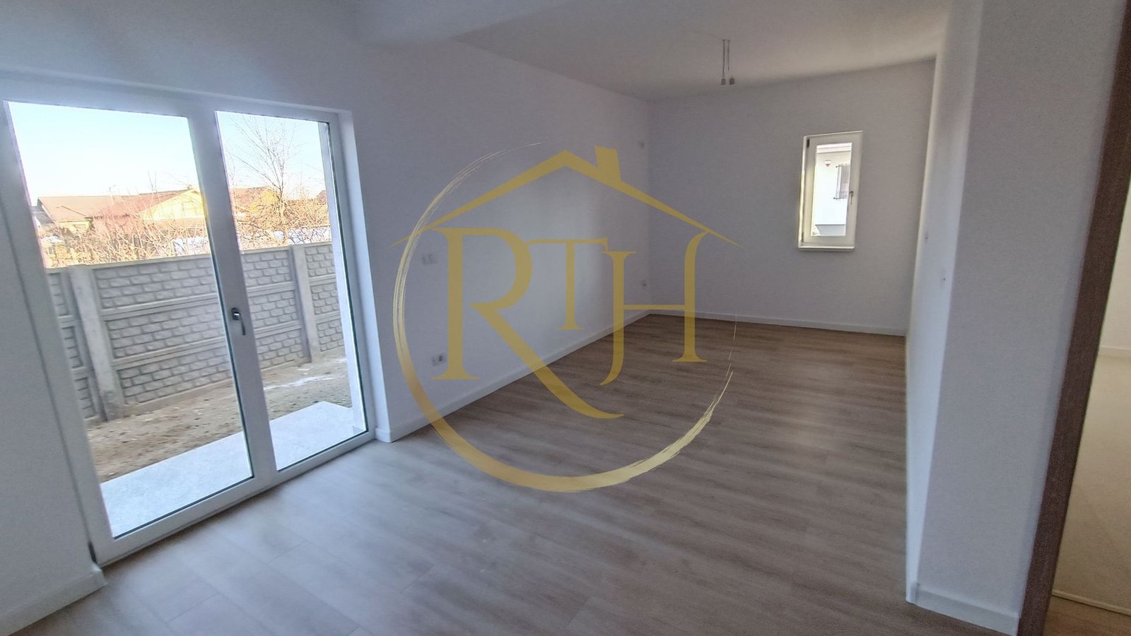 Nu rata ultimele 2 apartamente, 2 camere 53 mp,curte proprie 23 mp, 0% Comision