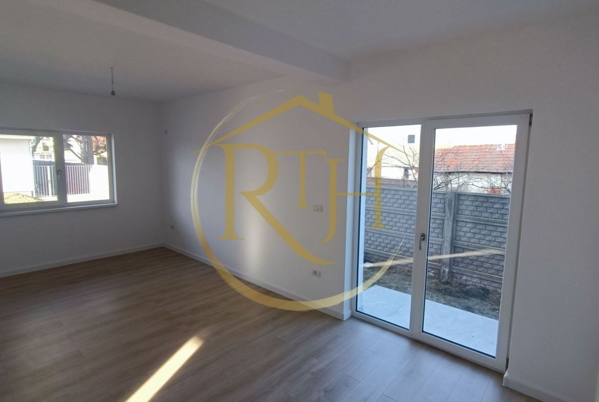 Nu rata ultimele 2 apartamente, 2 camere 53 mp,curte proprie 23 mp, 0% Comision