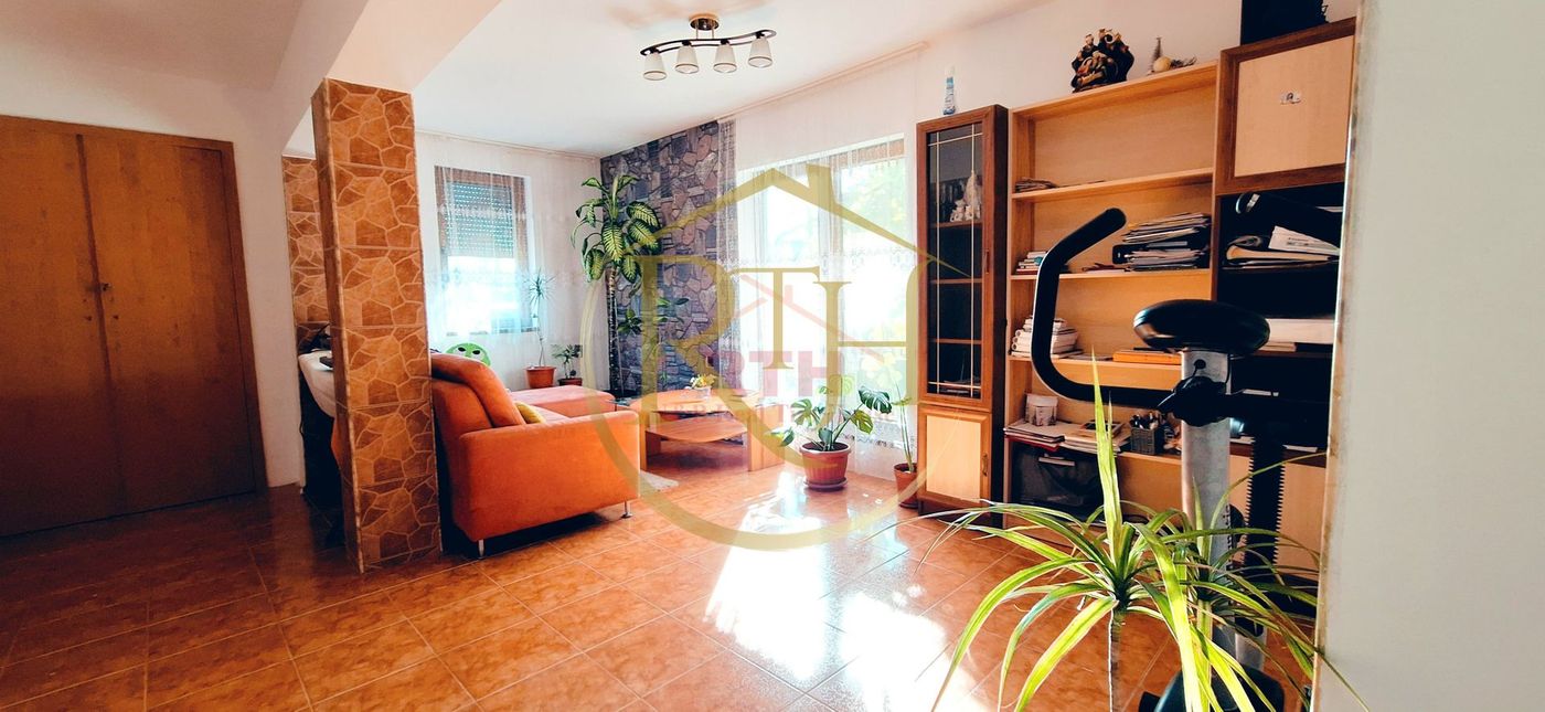 Casa cu 5 camere, teren 1500 mp, Beregsau Mare 0% Comision pentru cumparator