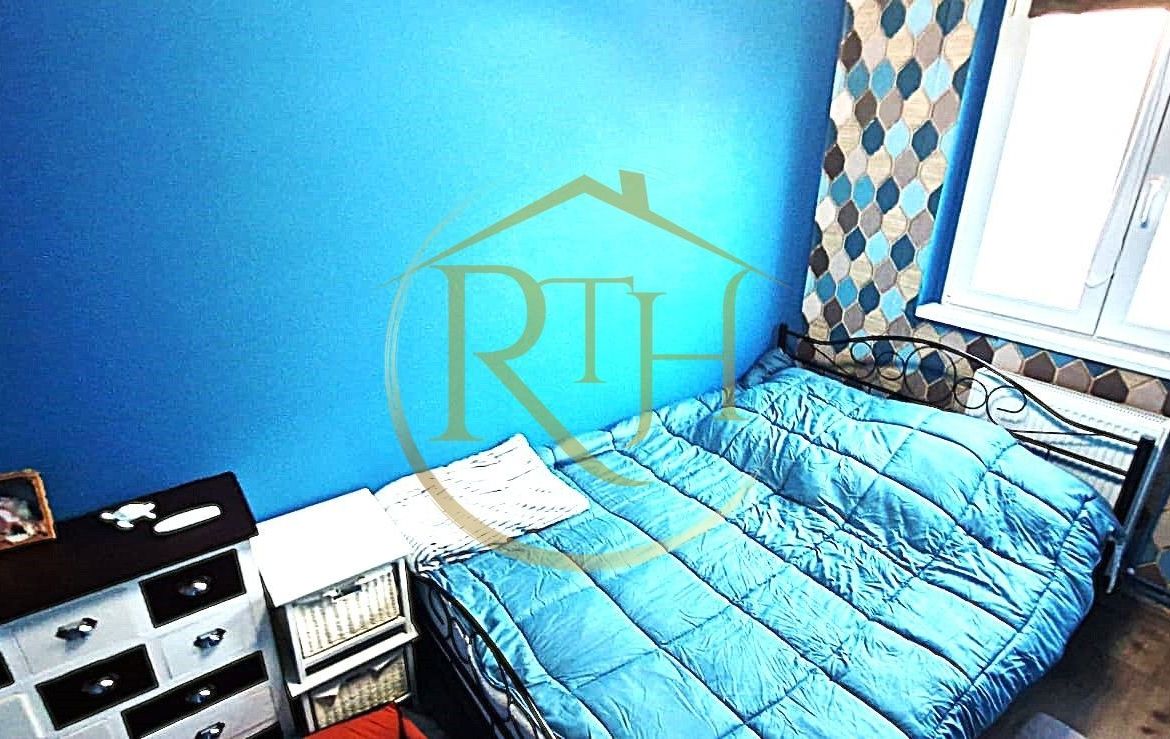 Vand apartament cu 4 camere in zona spitalul judetean,comision ,,0”