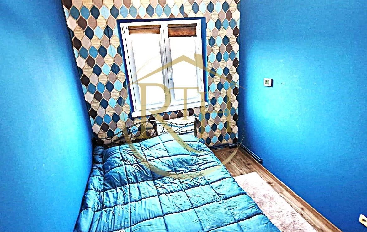 Vand apartament cu 4 camere in zona spitalul judetean,comision ,,0”